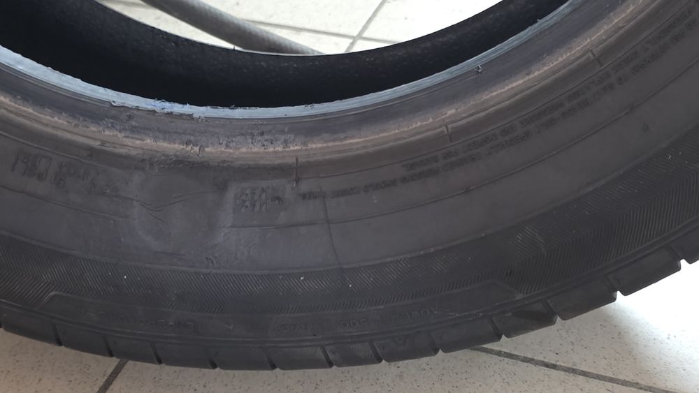 Шины 225/60/18 dunlop