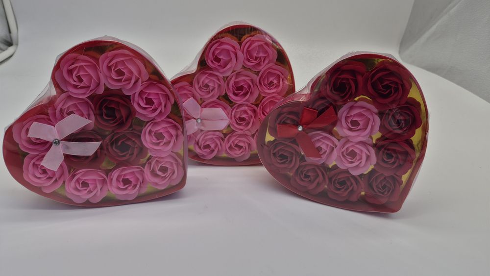 Cutie cu flori de săpun