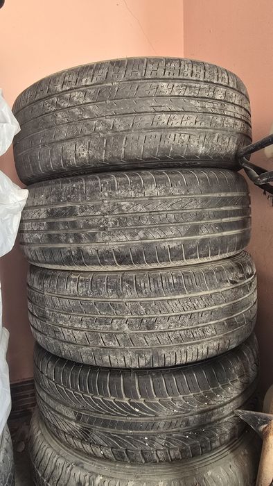 Летние шины 235/60/17