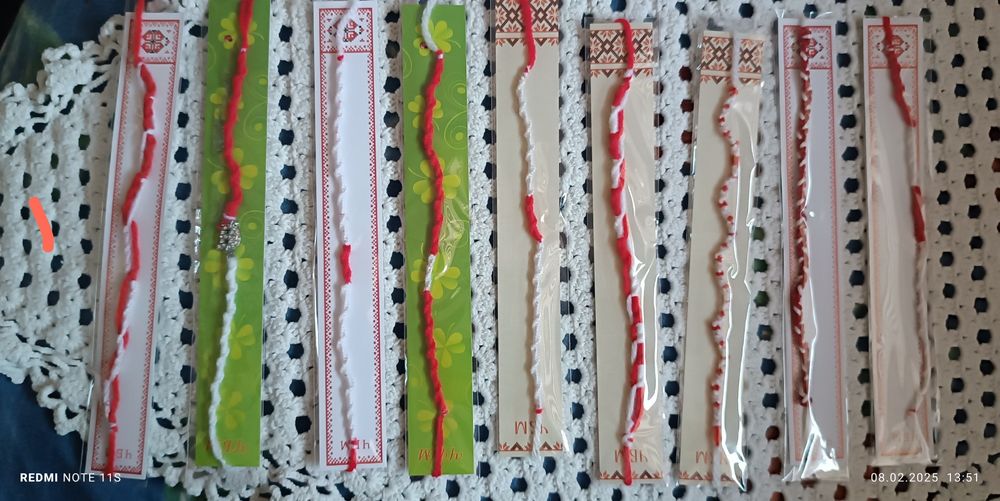 Ръчно изработени мартенички за ръка