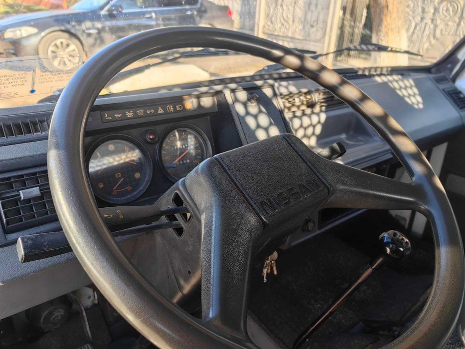 Nissan Trade 2.0 D basculabil trilateral