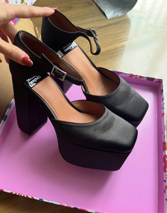 Туфли от Jeffrey Campbell