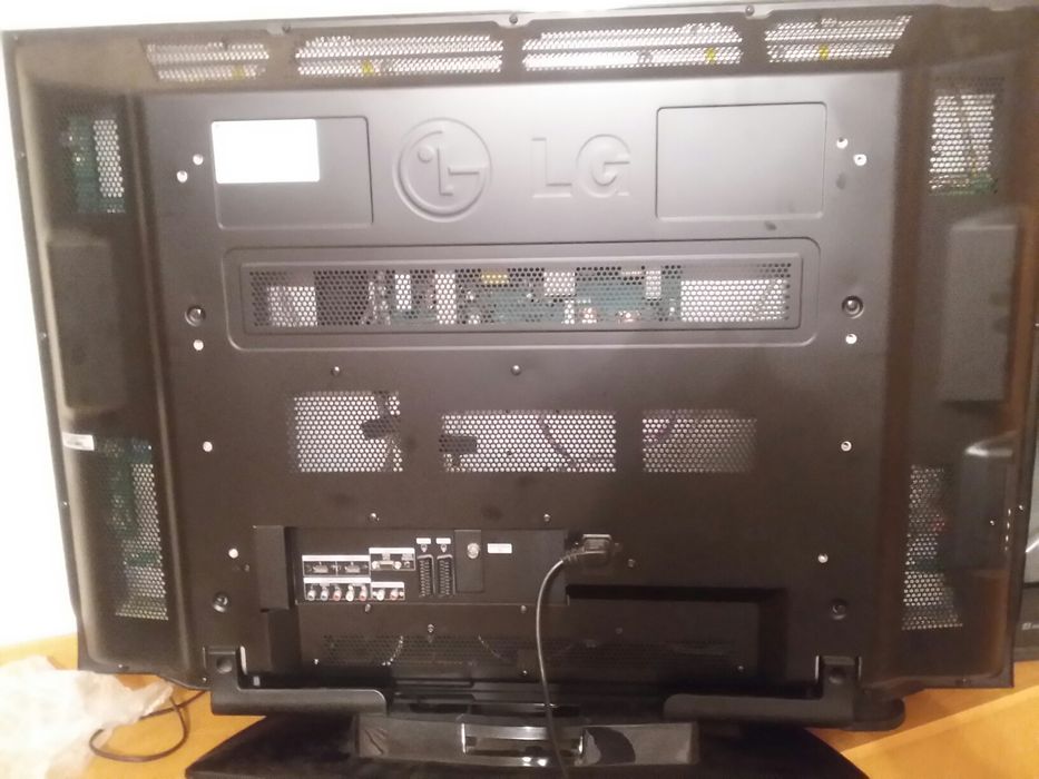 Продаю телевизоры плазменные и маленкие