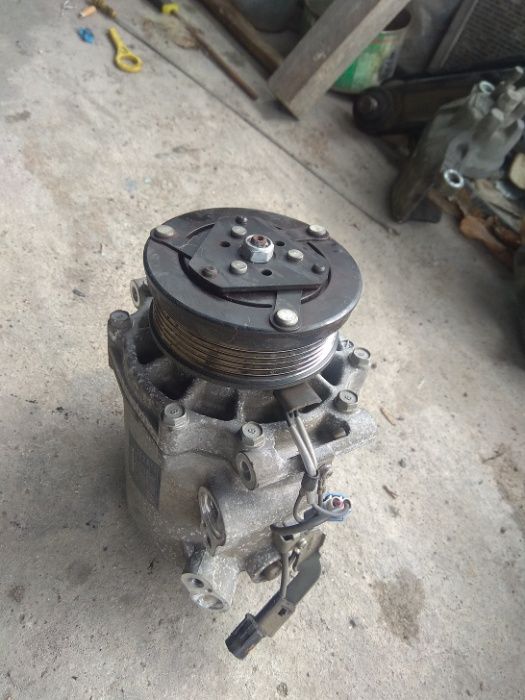 компрессор кондиционера аутлендер