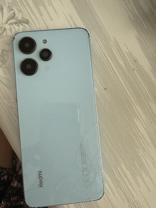 ТелефонRedmi 12