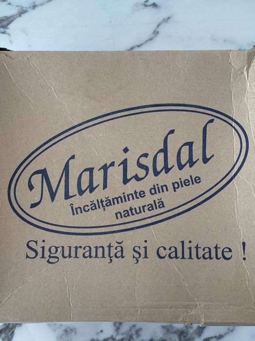 Încălțăminte tactică / insulete / bocanci tactici