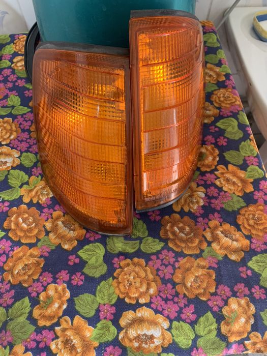 Продам поворотники на BMV