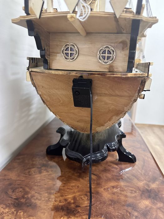 Сувенирный корабль