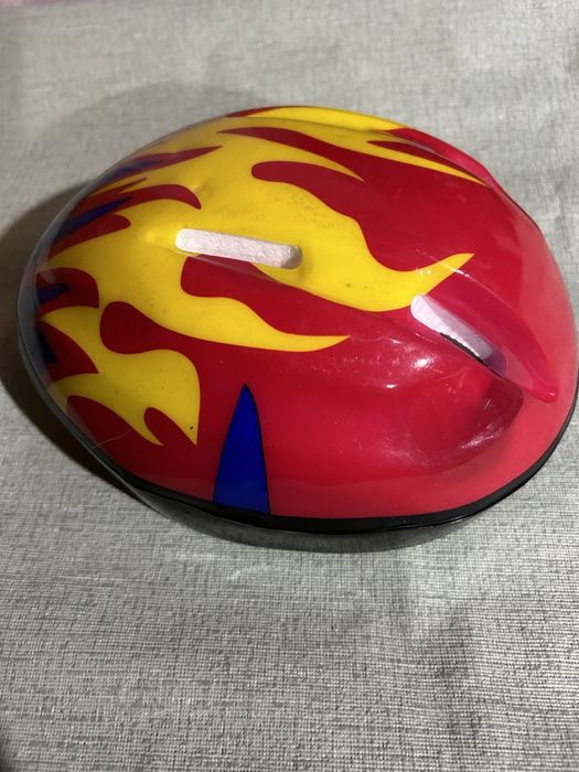 Пролам детскую каску