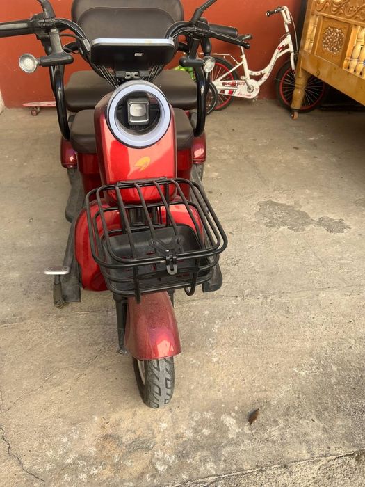 3 gildirakli Skuter sotiladi