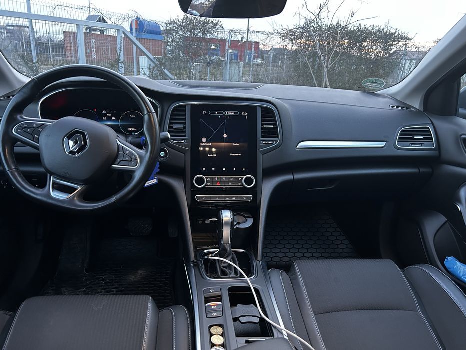 Megane E-Tech Hybrid 2021