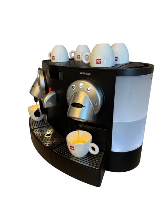 Espressor cafea Nespresso CS200 - stare forte bună + CADOU