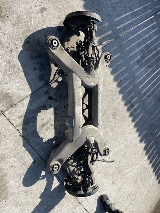 Punte spate Audo A8 d3 stare perfecta completa / brat fuzeta