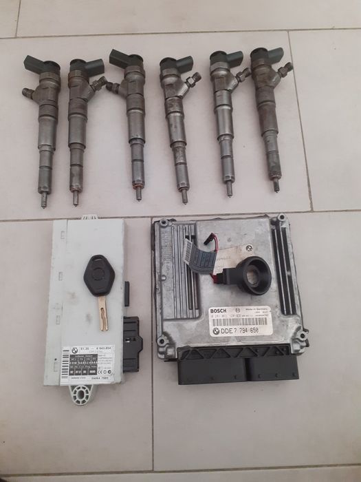 Piese bmw vand injectoare bmw 530d e60