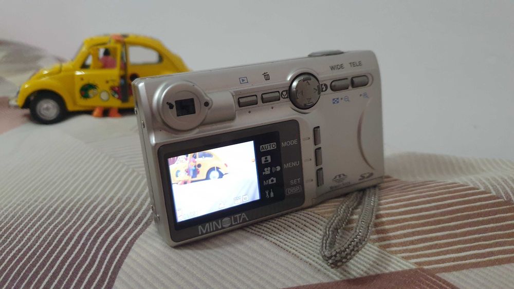 фотоапарат Minolta Dimage G400