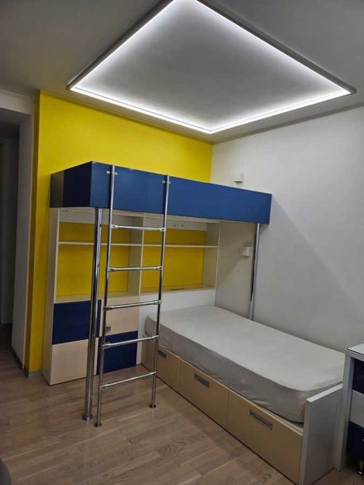 Тристаен имот в кв.Карпузица