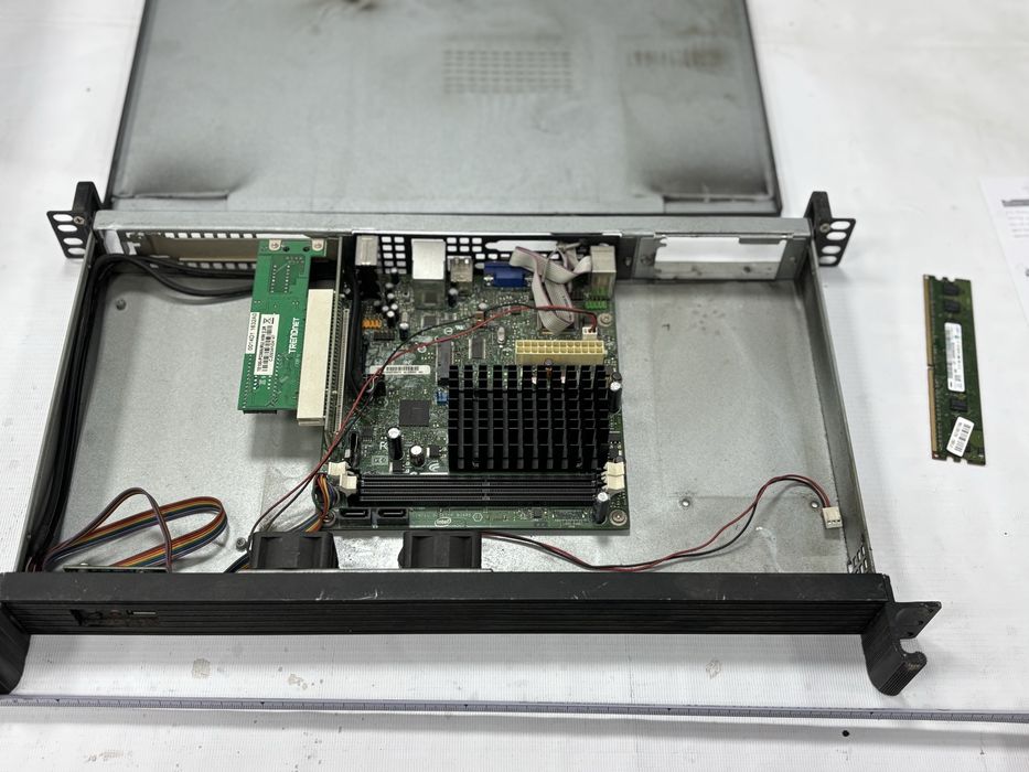 Продам корпуса для серверов