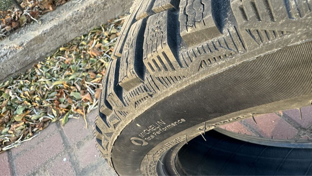 Michelin ice north - 4 22 год шипы