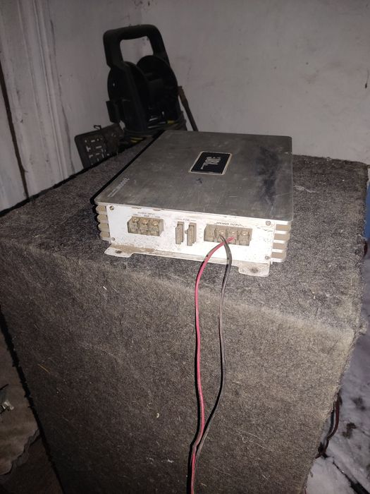 Сабвуфер с усилителем