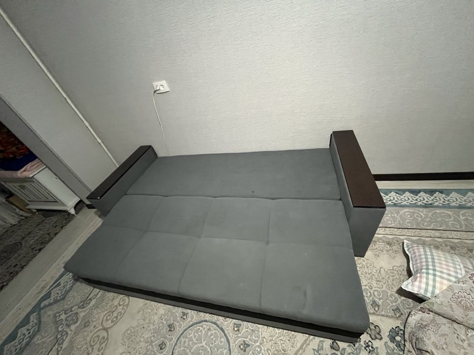 Продам диван состояние хорошое