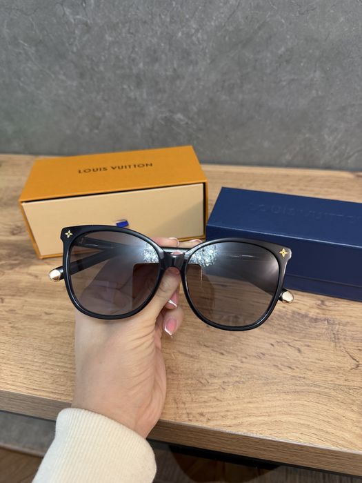 Солнцезащитные очки LV Louis Vuitton