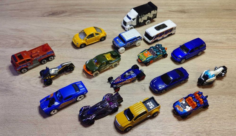 Колички Hot wheels, Matchbox, Majorette и други