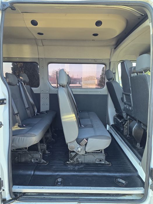 Renault master 3 Euro 6 cu 8+1 locuri