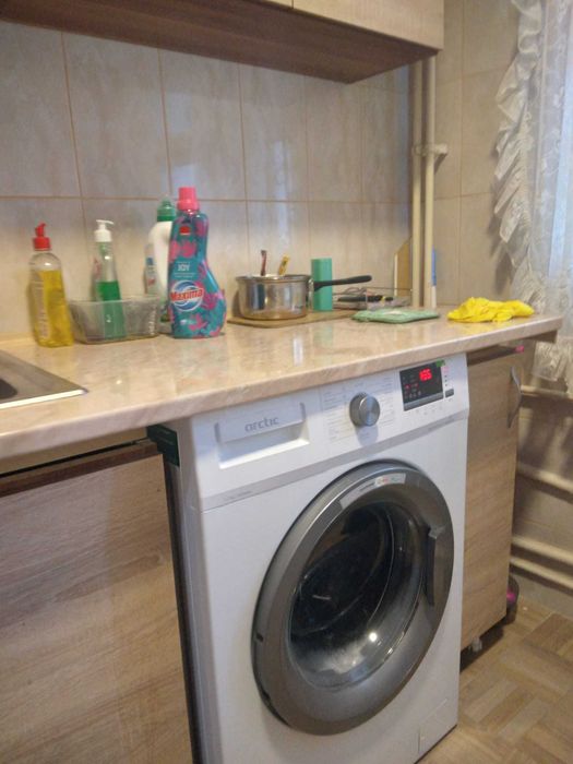 Proprietar - inchiriez apartament cu 2 camere zona Titan