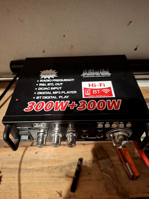 Vand sistem audio 300 W +300W este nou