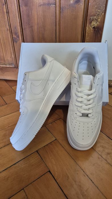 Adidasi air force