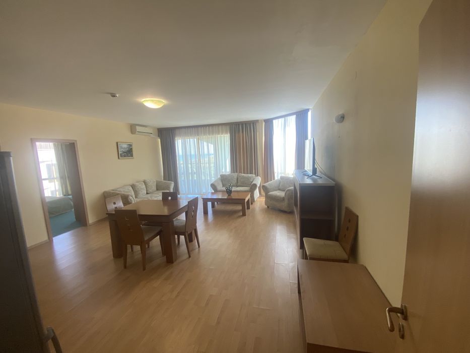 Продава се Тристаен апартамент в к.к. Златни пясъци - 100 кв.м за 1400 €/кв.м - Снимка #1