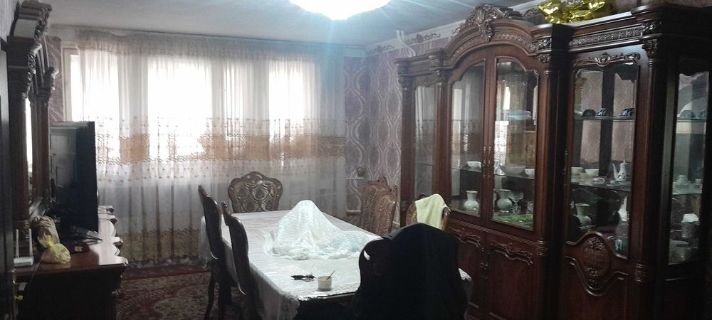 Uy sotiladi yunusobod tumani universamda