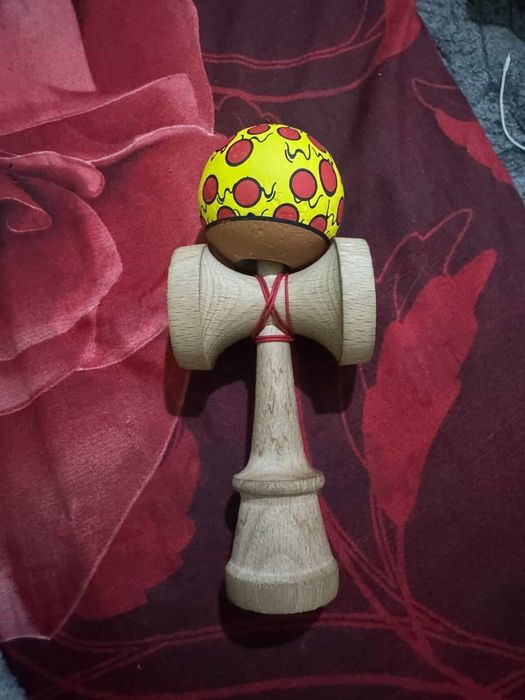 Kendama pizza sweets
