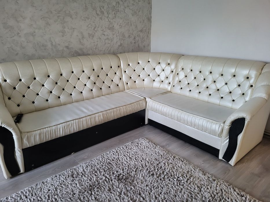 Vând colțar extensibil