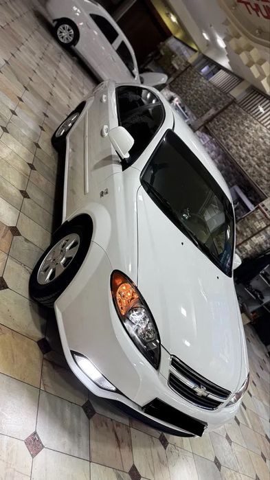 Chevrolet  jentra  2018 mexanika Benzin va metan gazli