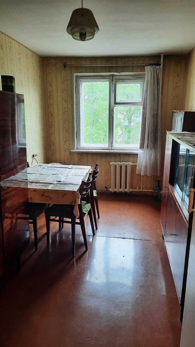 Продам 4 ком квартиру УЮТ срочно