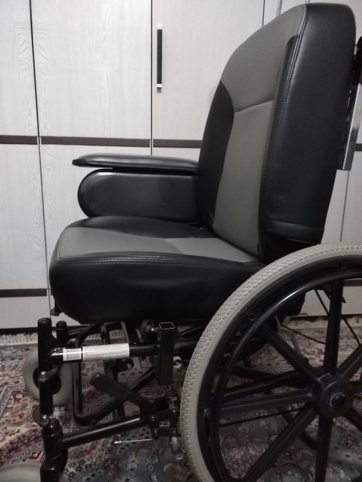 Инвалидная коляска