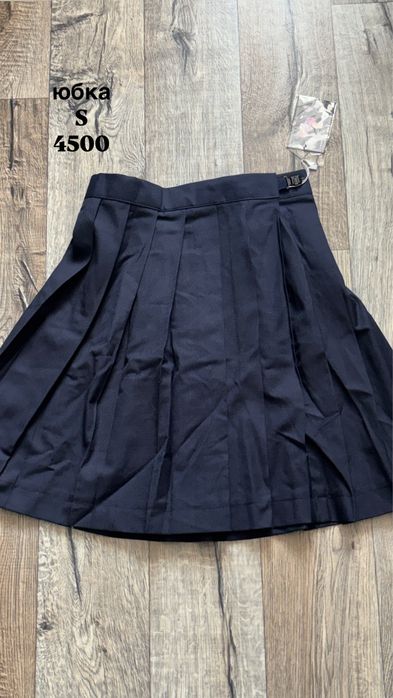 школьные вещи.