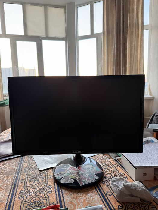 Монитор SAMSUNG 21,5 дюймов