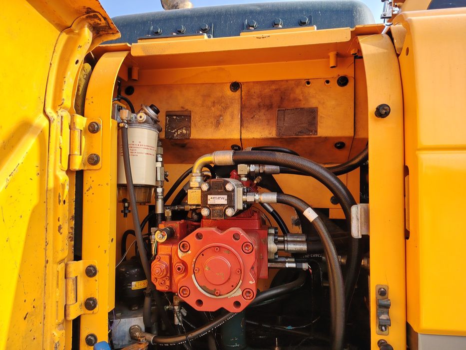 HYUNDAI 140w Sotiladi