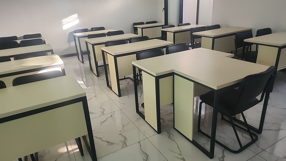 Мебел ва смарт доска