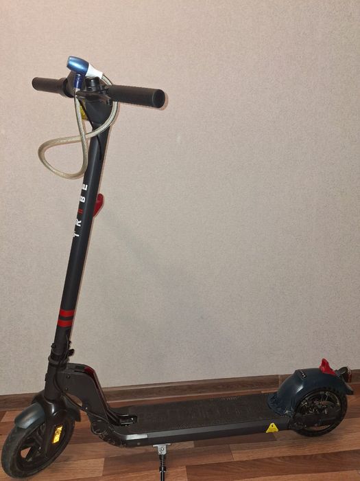 Продам электросамокат.
