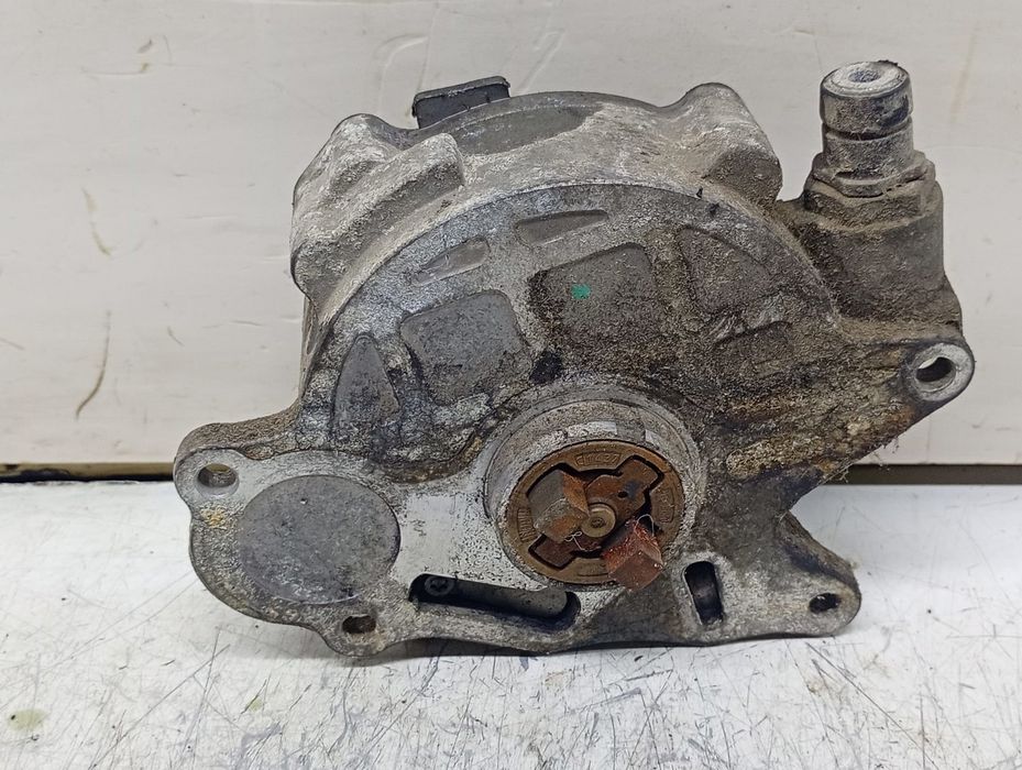 Pompa vacuum 03L145100 Audi A4 B8/8K (2007 - 2011)