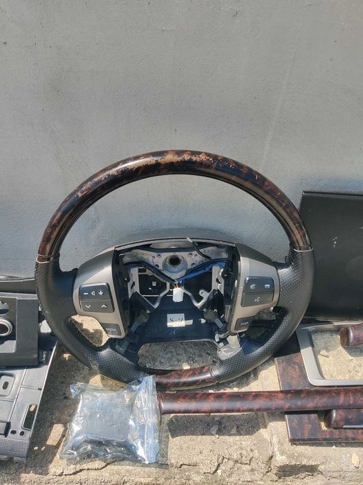 Toyota  land cruiser j150.