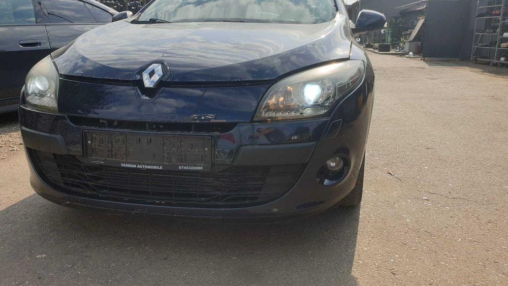 Dezmembrez Renault Megane 3 combi 1.5 DCi an 2011 euro 5