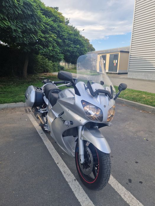 Yamaha FJR 1300 .