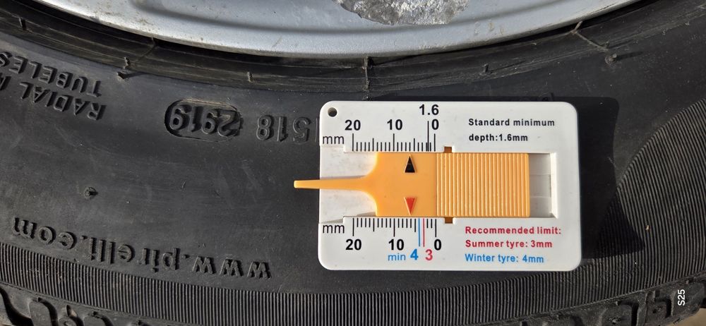 Pirelli Sottozero 225 55 17