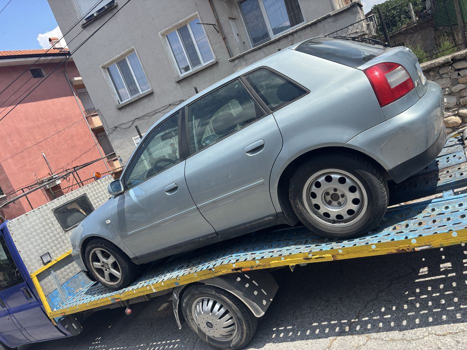 Audi A3 1,6 на части