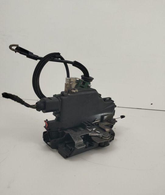 Broasca ușa  stânga spate Volkswagen VW Golf a 4-a generatie