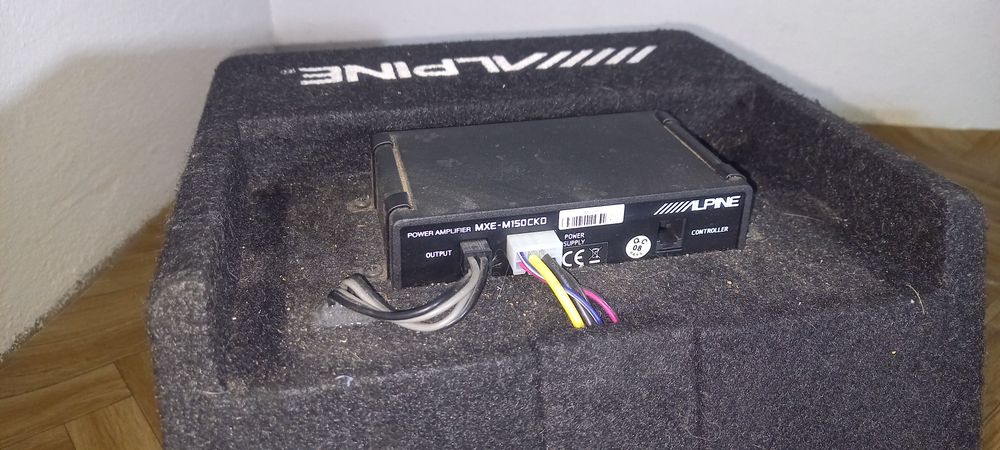 Саббуфер Alpine 8